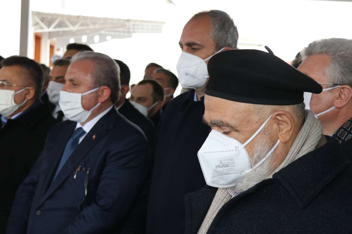Bakan Gül’ün vefat eden annesi son yolculuğuna uğurlandı Bakan Gül’ün vefat eden annesi son yolculuğuna uğurlandı